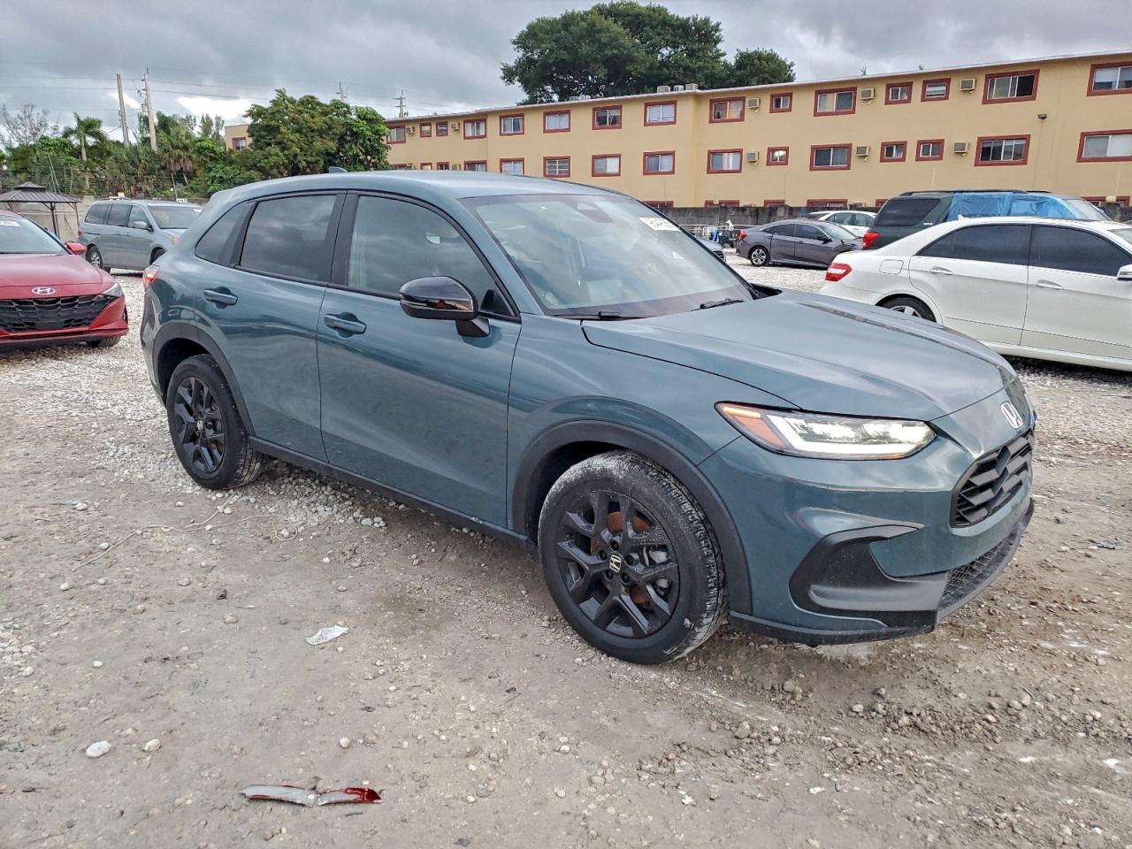2024 HONDA HR-V SPORT photo 4