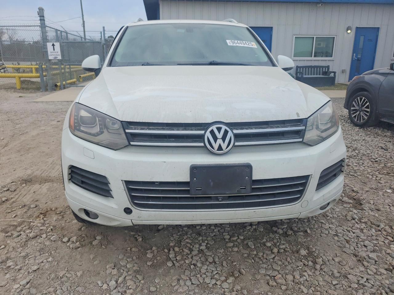 2014 VOLKSWAGEN TOUAREG V6 TDI photo 9