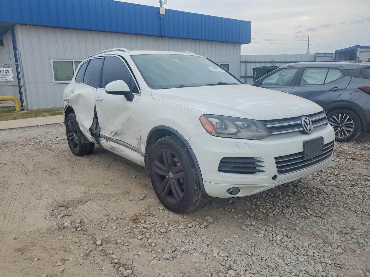 2014 VOLKSWAGEN TOUAREG V6 TDI photo 7