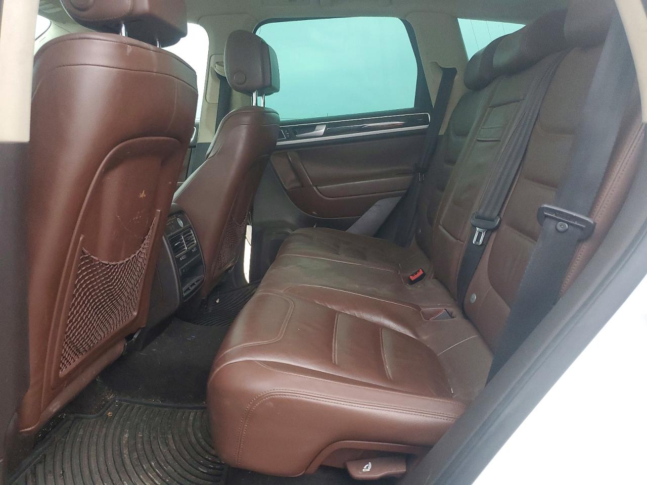 2014 VOLKSWAGEN TOUAREG V6 TDI photo 19