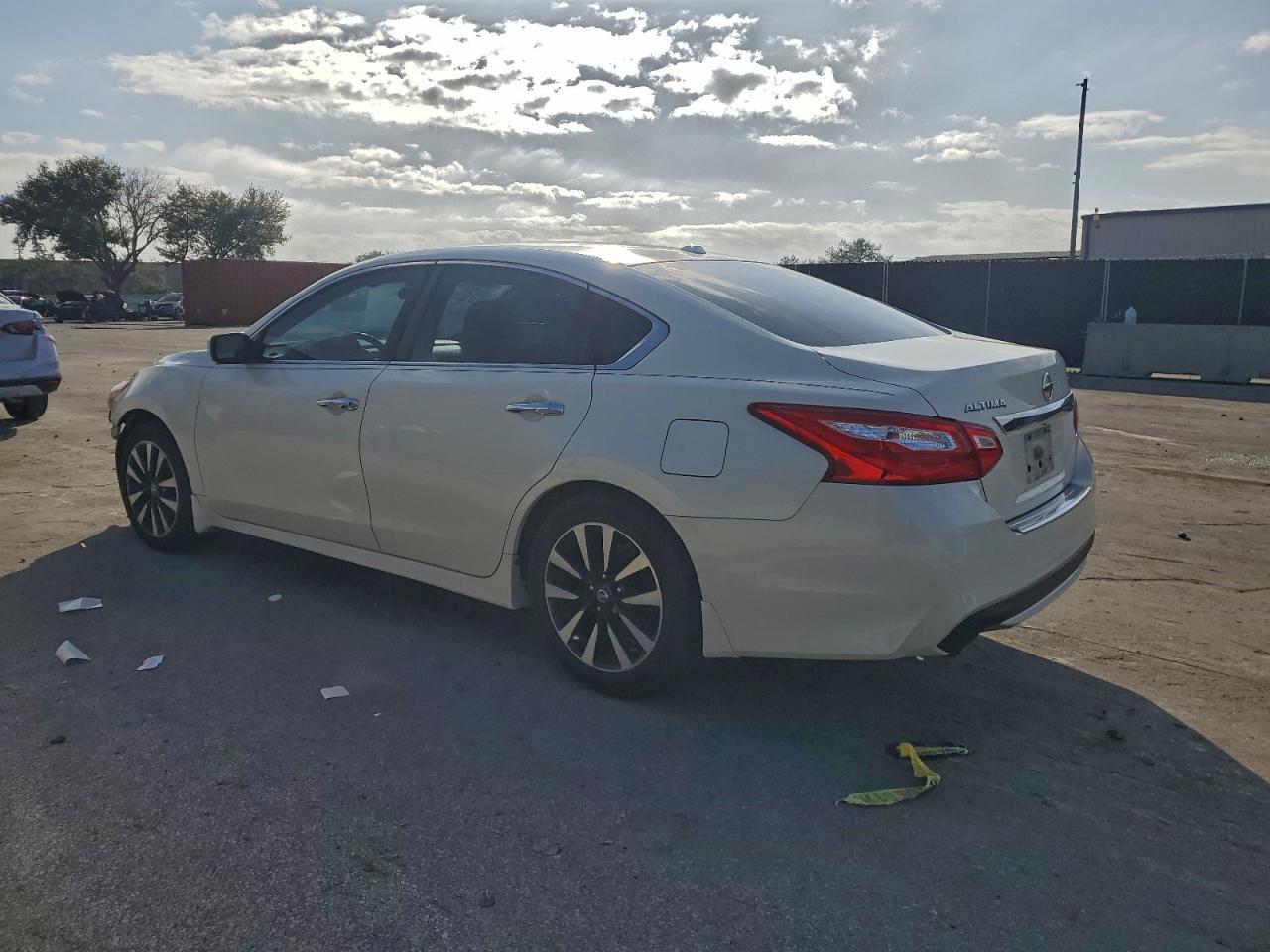 2017 NISSAN ALTIMA 2.5 photo 2