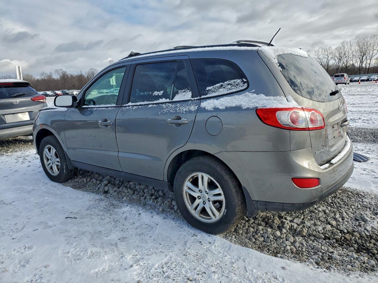 2012 HYUNDAI SANTA FE GLS photo 2