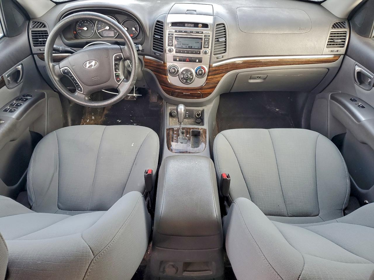 2012 HYUNDAI SANTA FE GLS photo 8