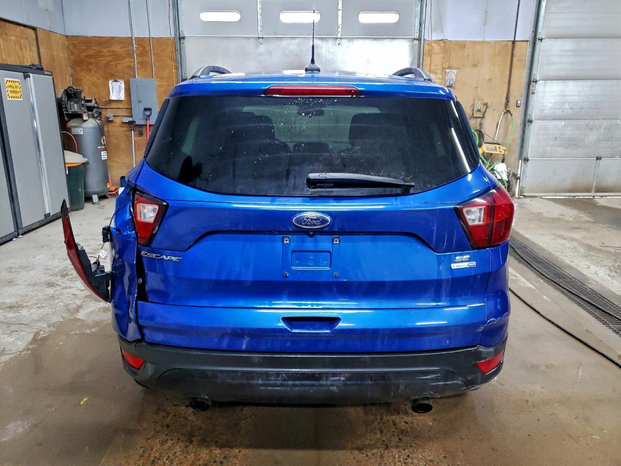 2019 FORD ESCAPE SE photo 6
