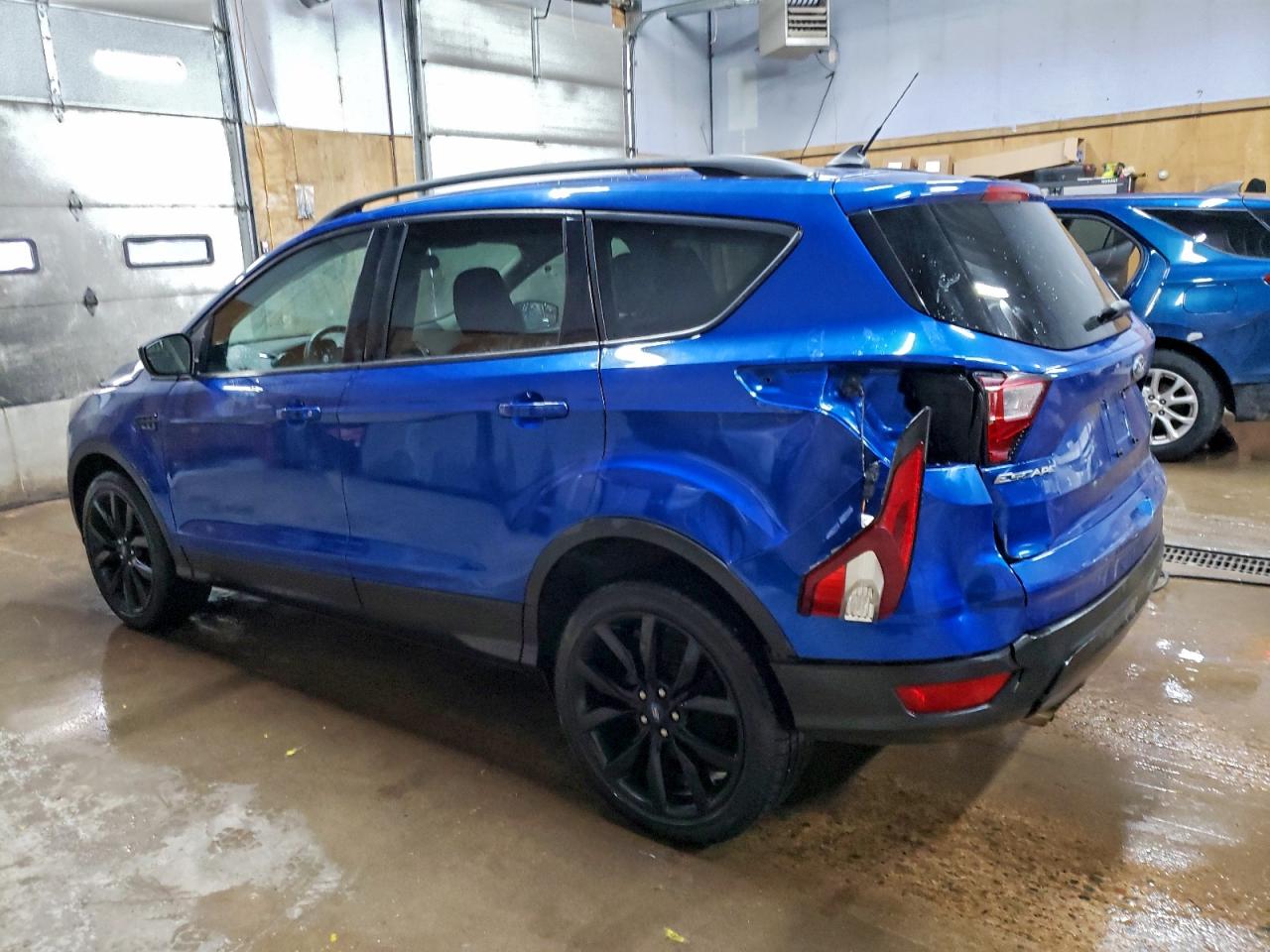 2019 FORD ESCAPE SE photo 2