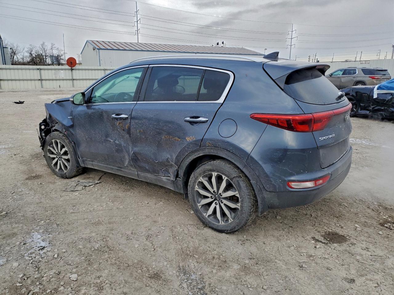 2017 KIA SPORTAGE EX photo 2