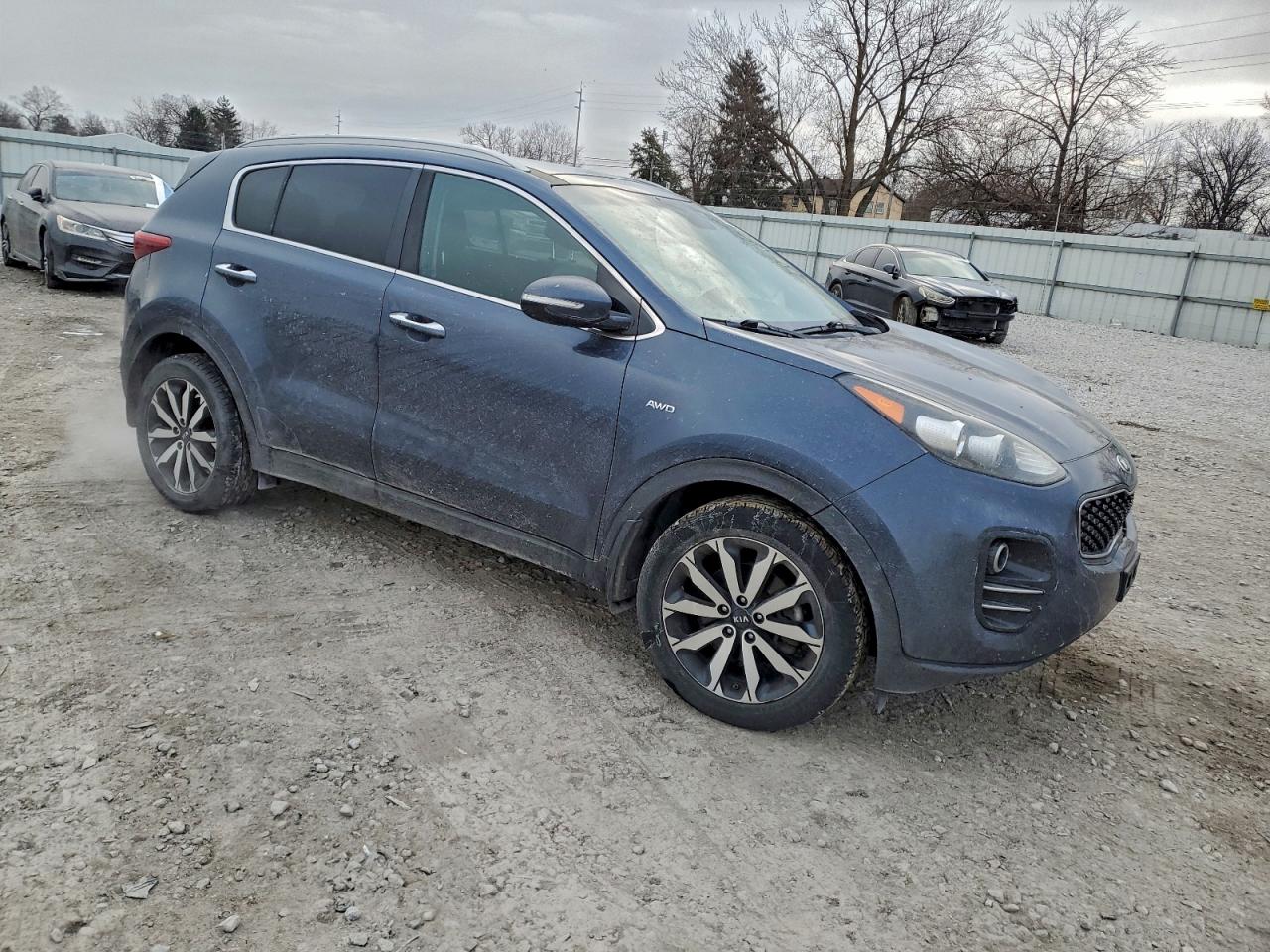 2017 KIA SPORTAGE EX photo 4