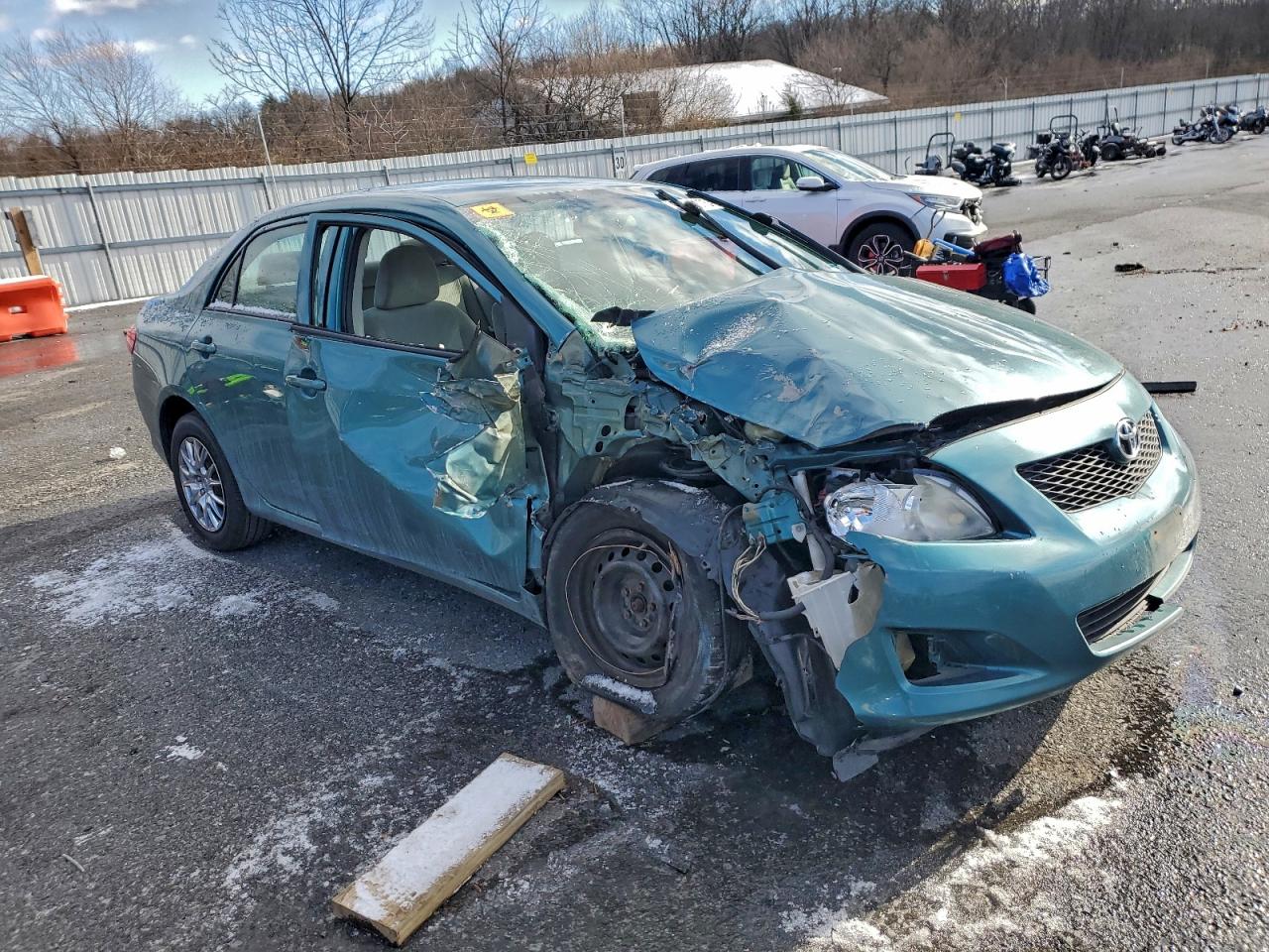 2010 TOYOTA COROLLA BASE photo 4