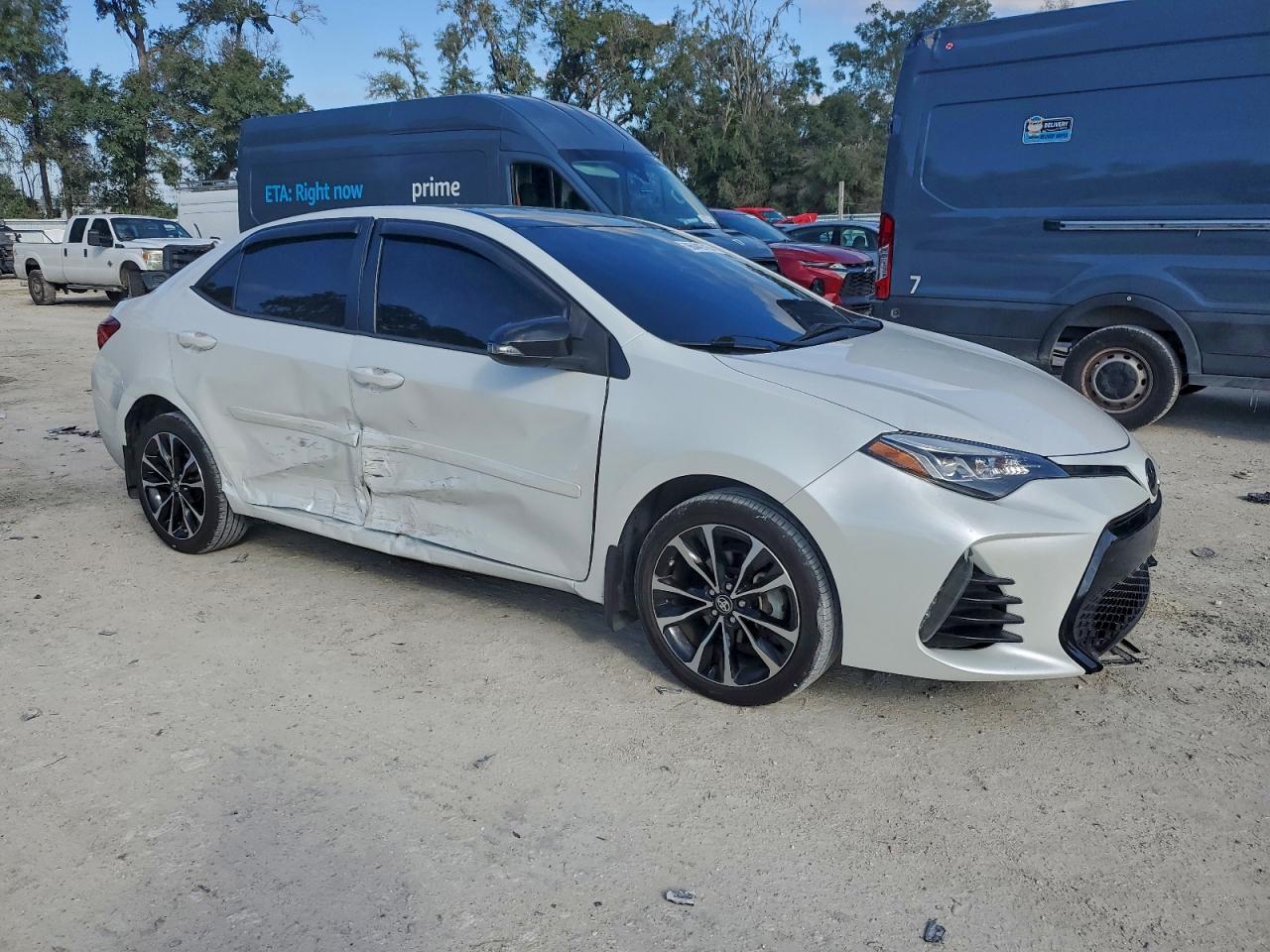 2019 TOYOTA COROLLA L photo 4