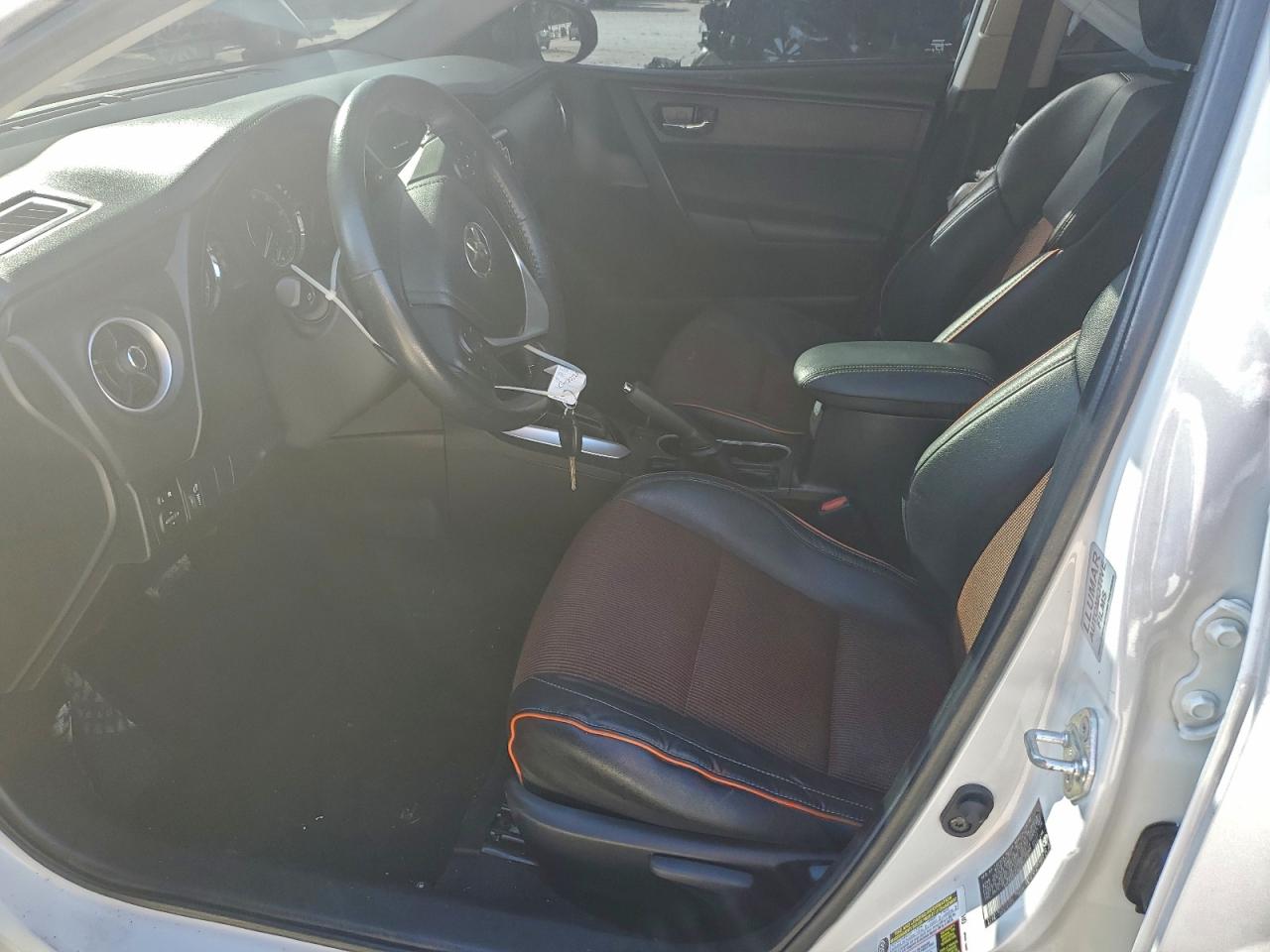 2019 TOYOTA COROLLA L photo 7