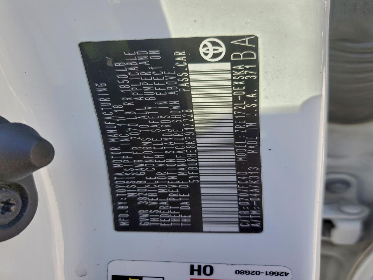 2019 TOYOTA COROLLA L photo 12