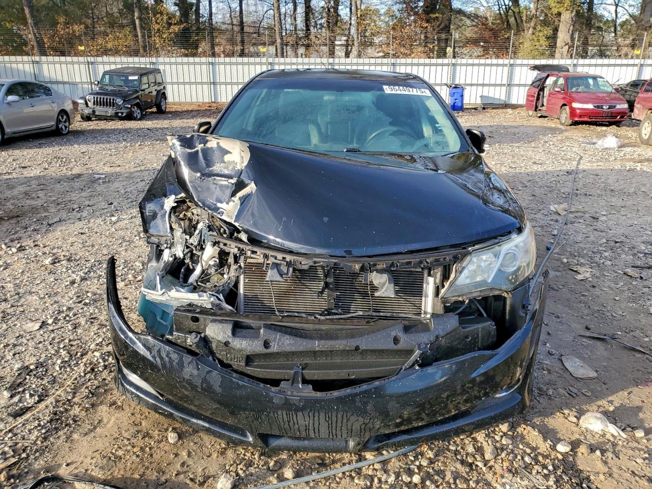 2012 TOYOTA CAMRY SE photo 5