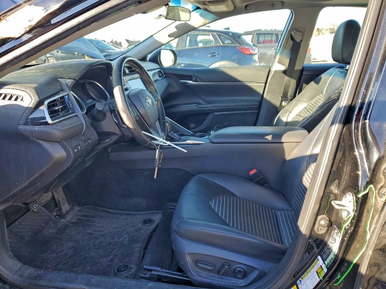2018 TOYOTA CAMRY L photo 7