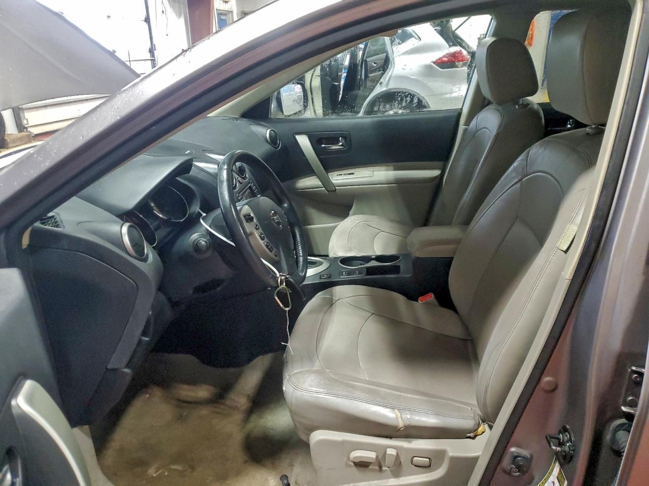2013 NISSAN ROGUE S photo 7