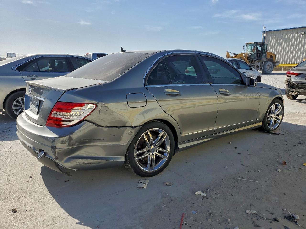 2014 MERCEDES-BENZ C 250 photo 3