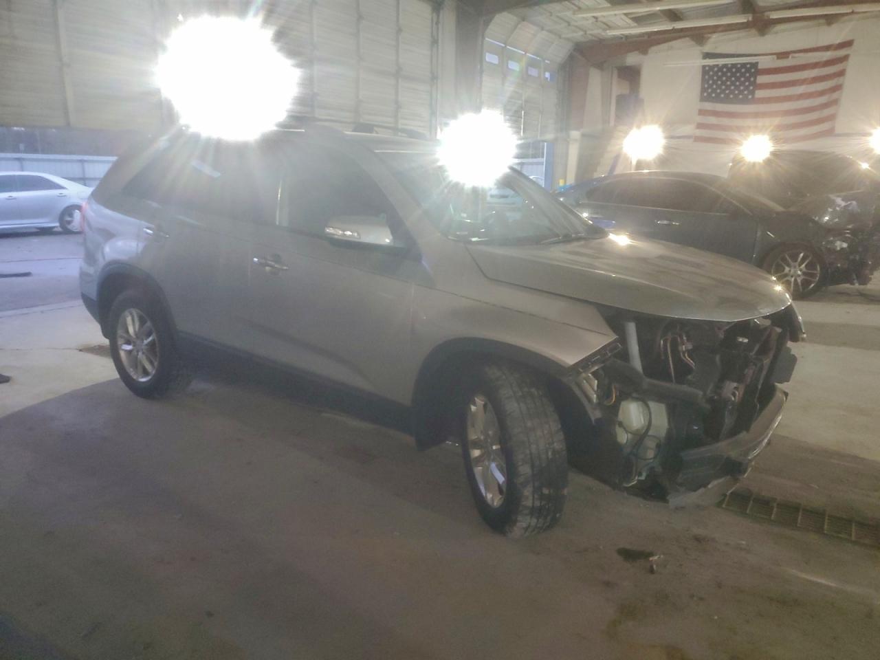 2014 KIA SORENTO LX photo 4