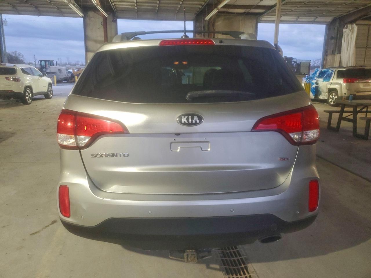 2014 KIA SORENTO LX photo 6