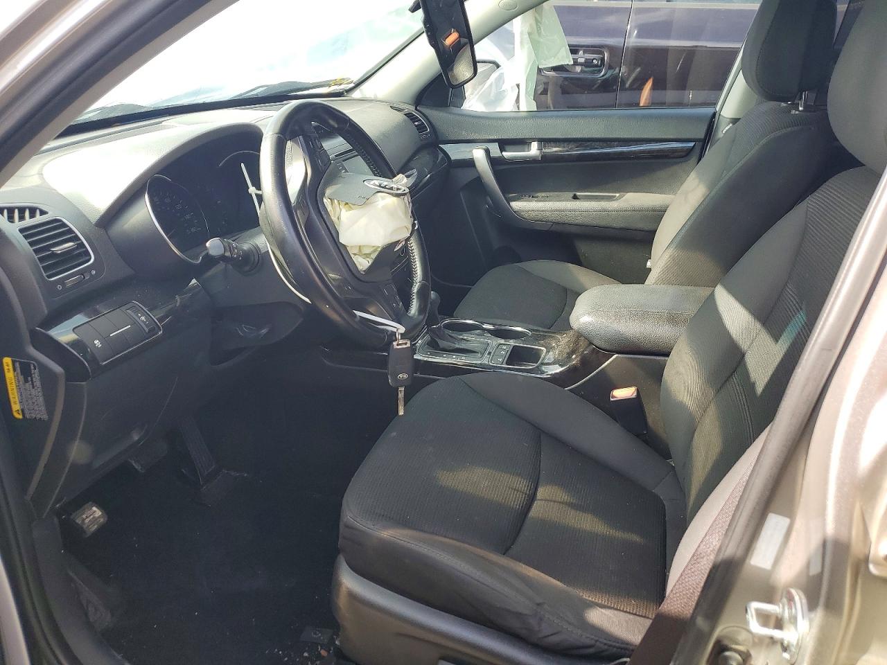 2014 KIA SORENTO LX photo 7