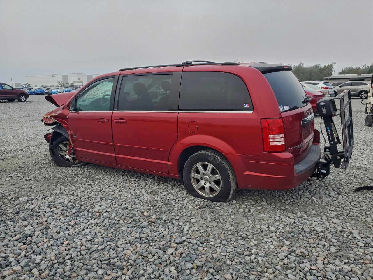 2008 CHRYSLER TOWN & COUNTRY TOURING photo 2