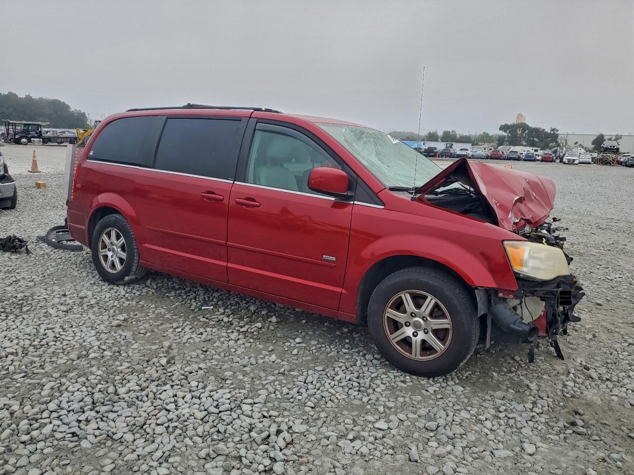2008 CHRYSLER TOWN & COUNTRY TOURING photo 4