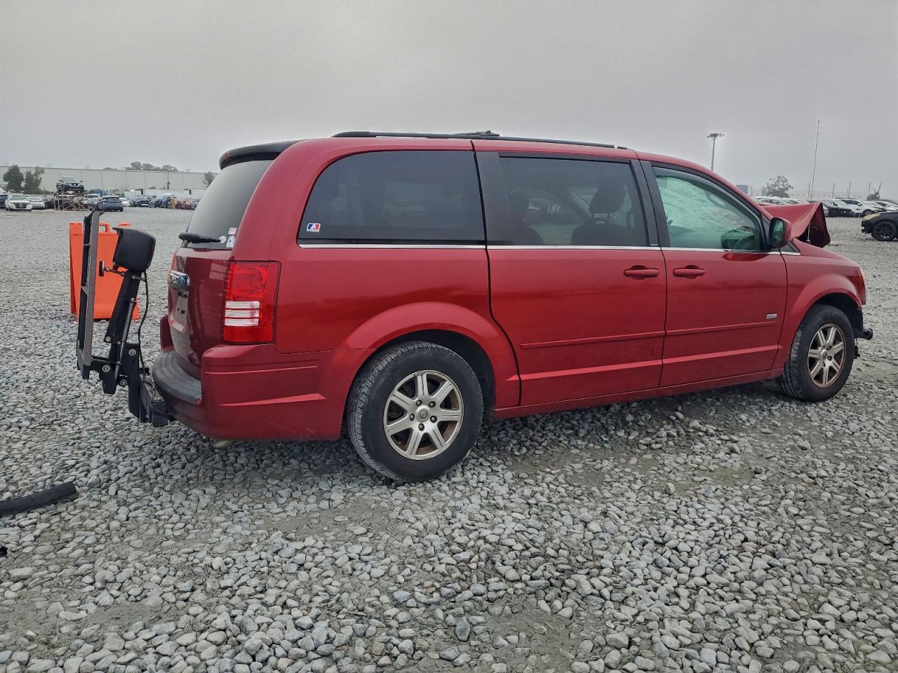 2008 CHRYSLER TOWN & COUNTRY TOURING photo 3
