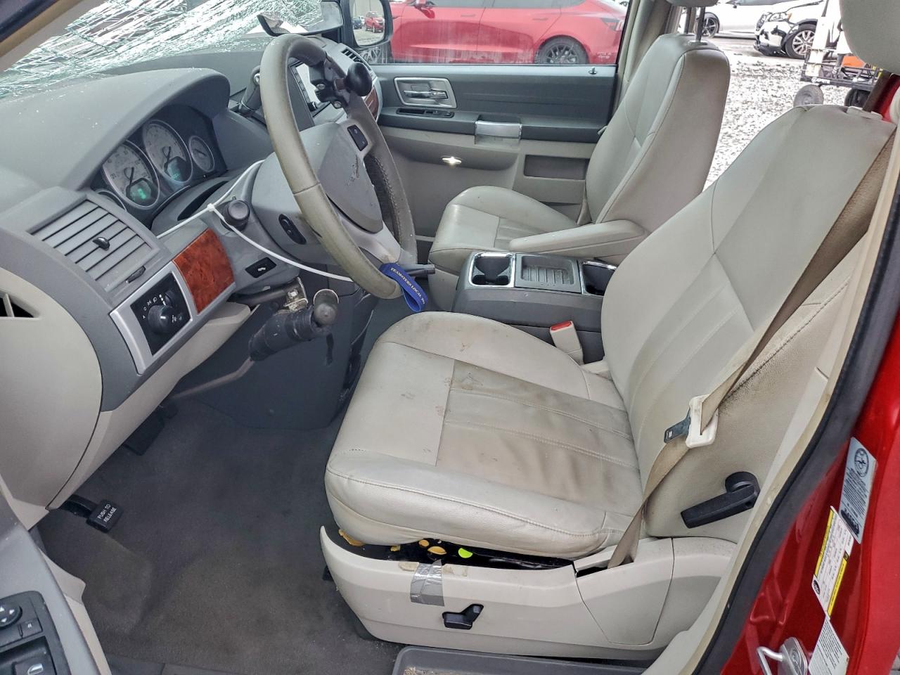 2008 CHRYSLER TOWN & COUNTRY TOURING photo 7