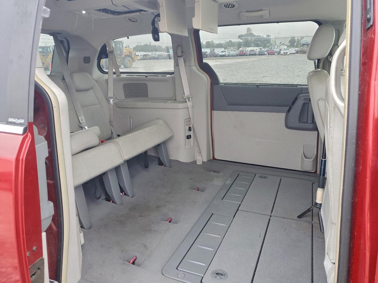 2008 CHRYSLER TOWN & COUNTRY TOURING photo 11