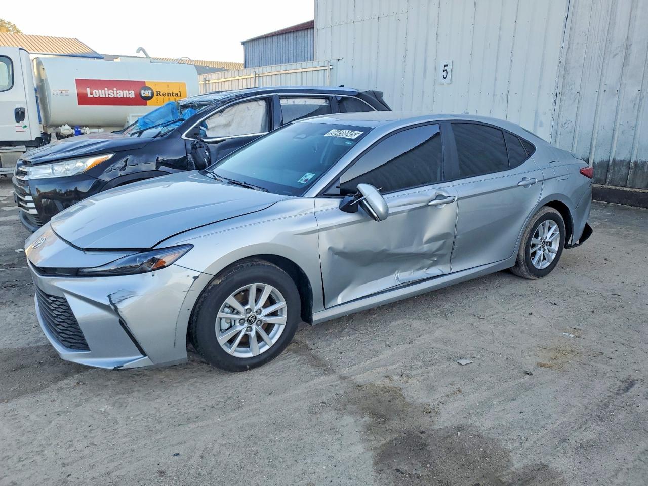 2025 TOYOTA CAMRY
