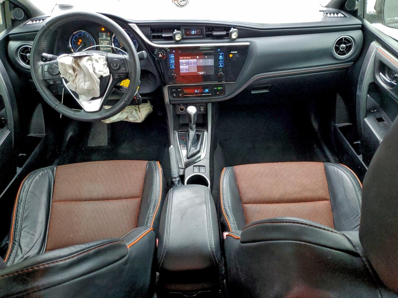 2017 TOYOTA COROLLA L photo 15