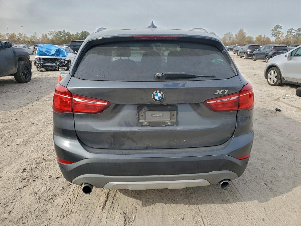 2016 BMW X1 XDRIVE28I photo 6