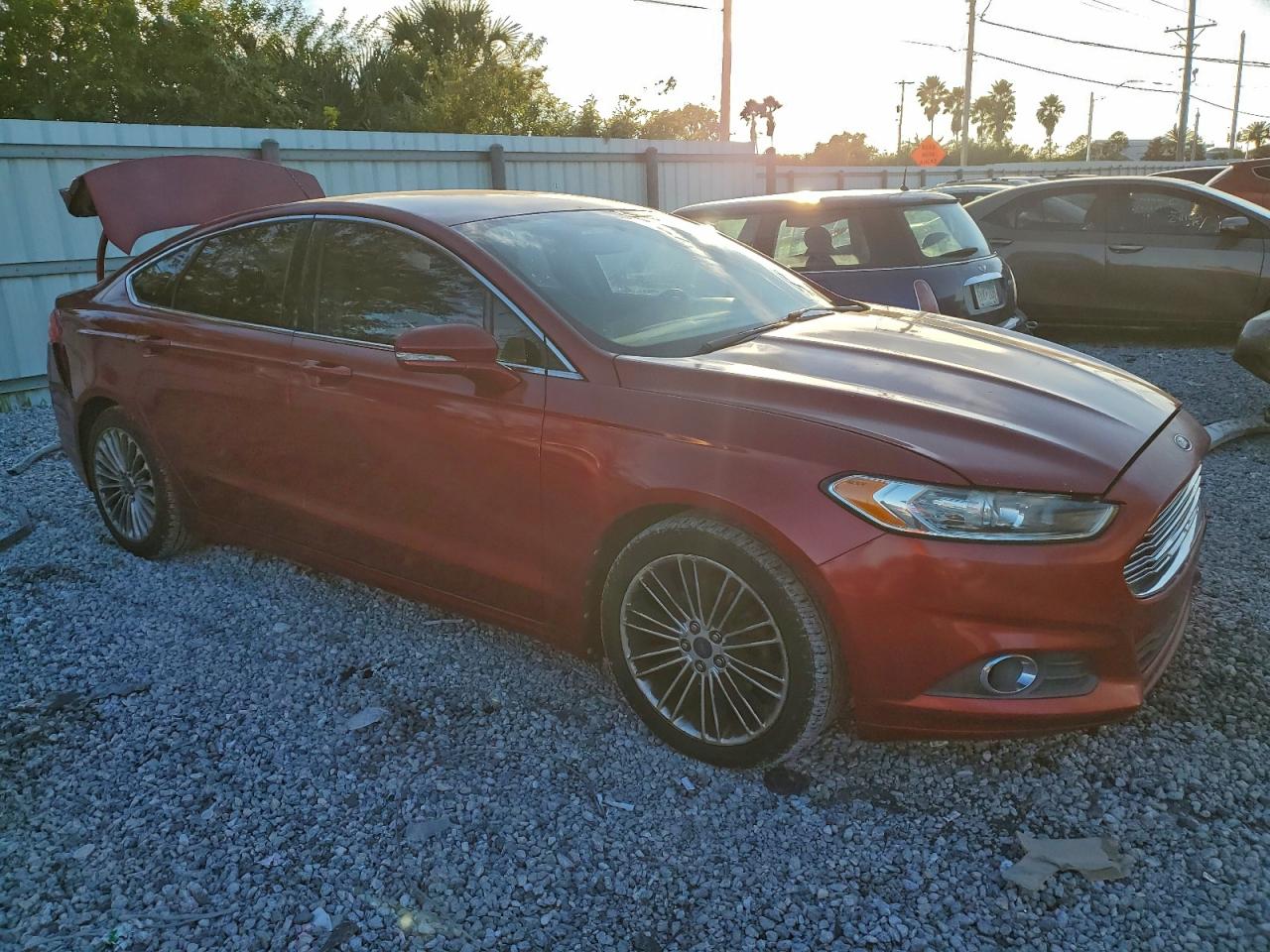 2013 FORD FUSION SE photo 4
