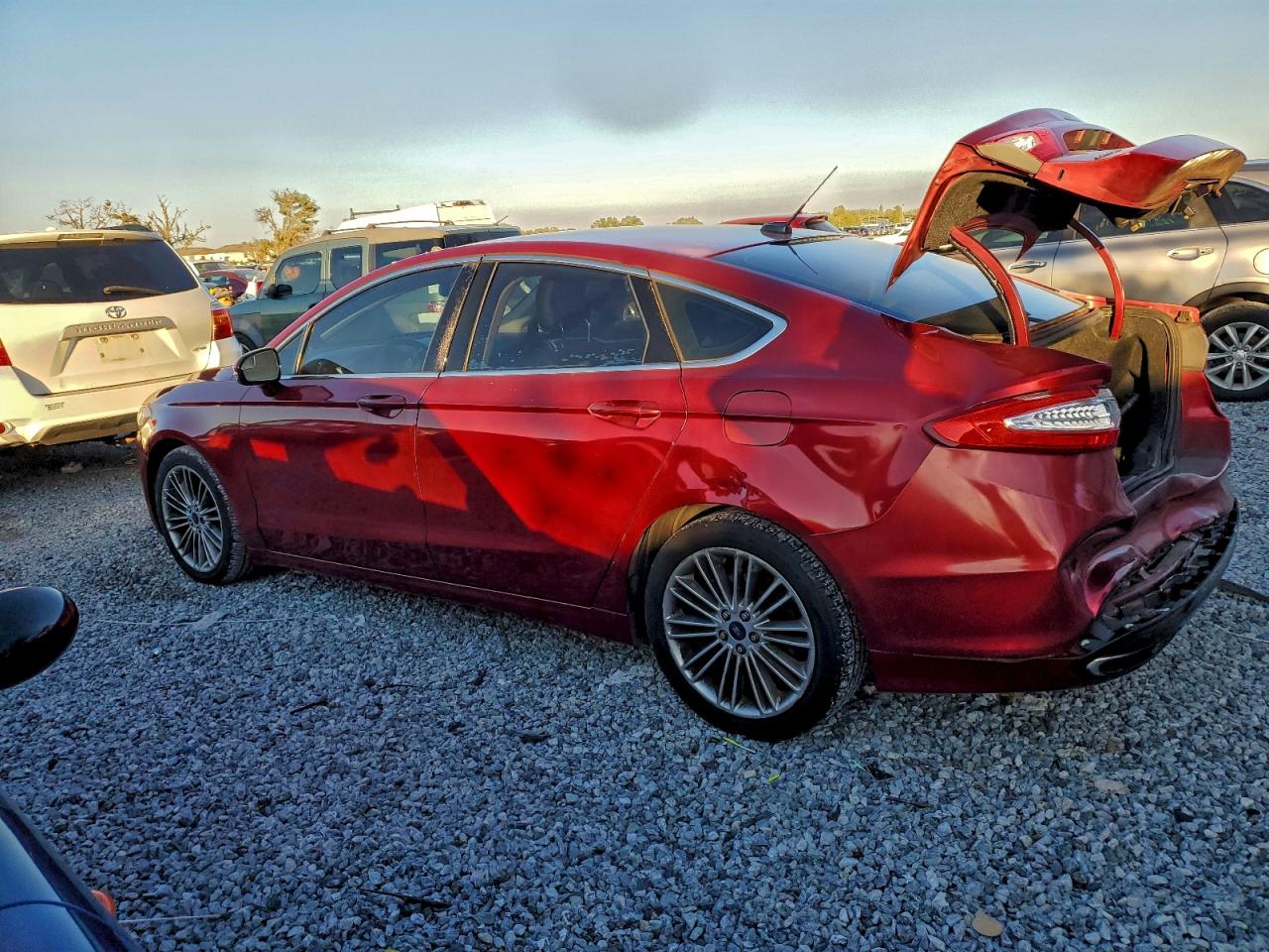 2013 FORD FUSION SE photo 2