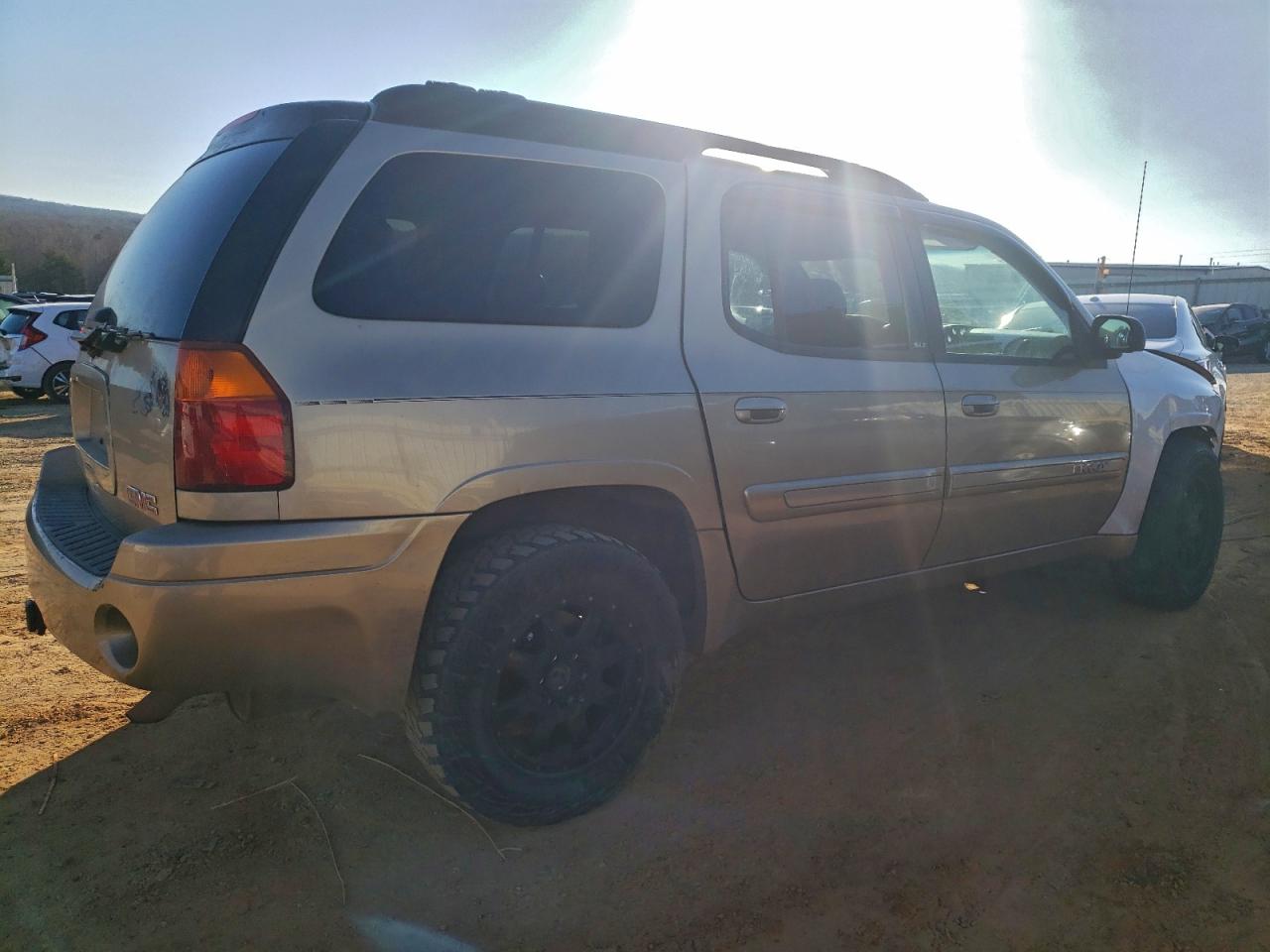 2004 GMC ENVOY XL photo 3