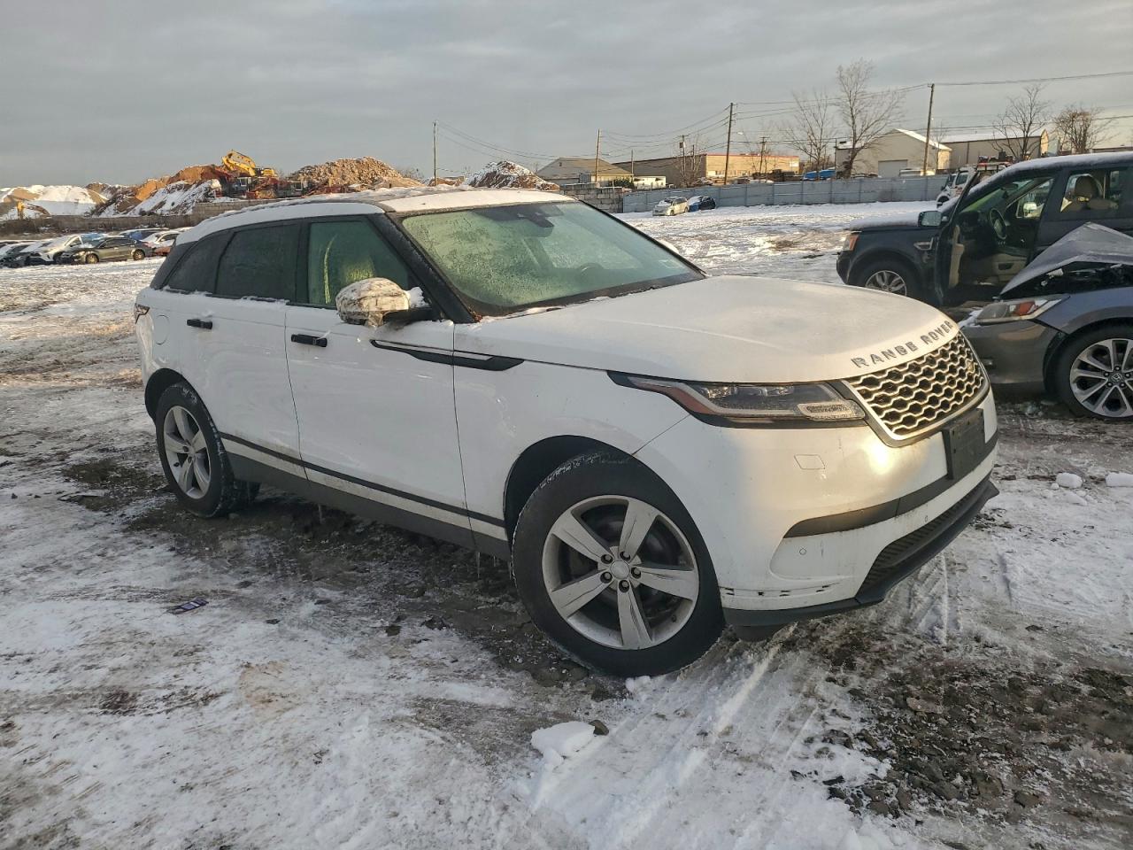 2019 LAND ROVER RANGE ROVER VELAR S photo 4