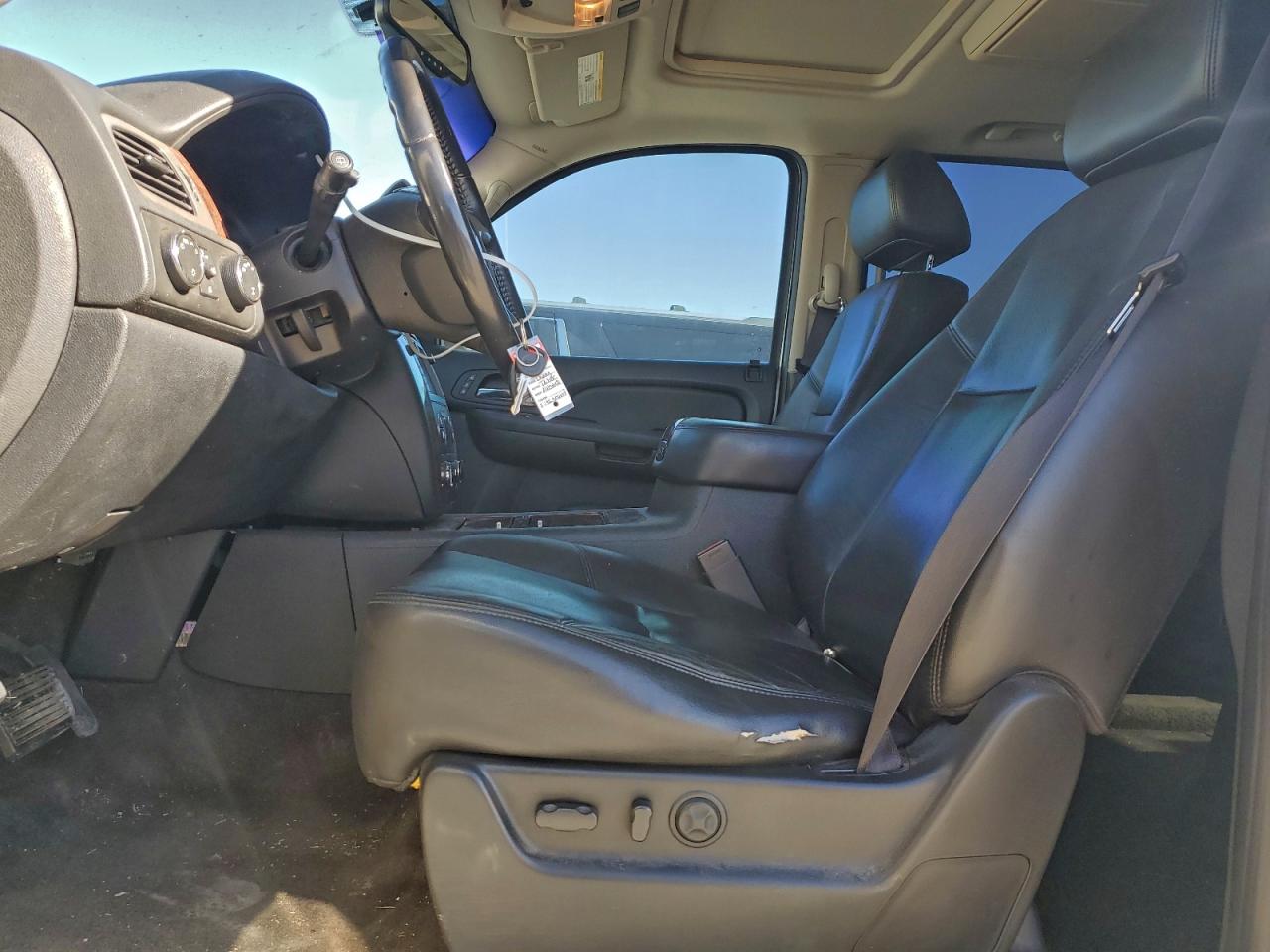 2009 CHEVROLET TAHOE K1500 LTZ photo 7