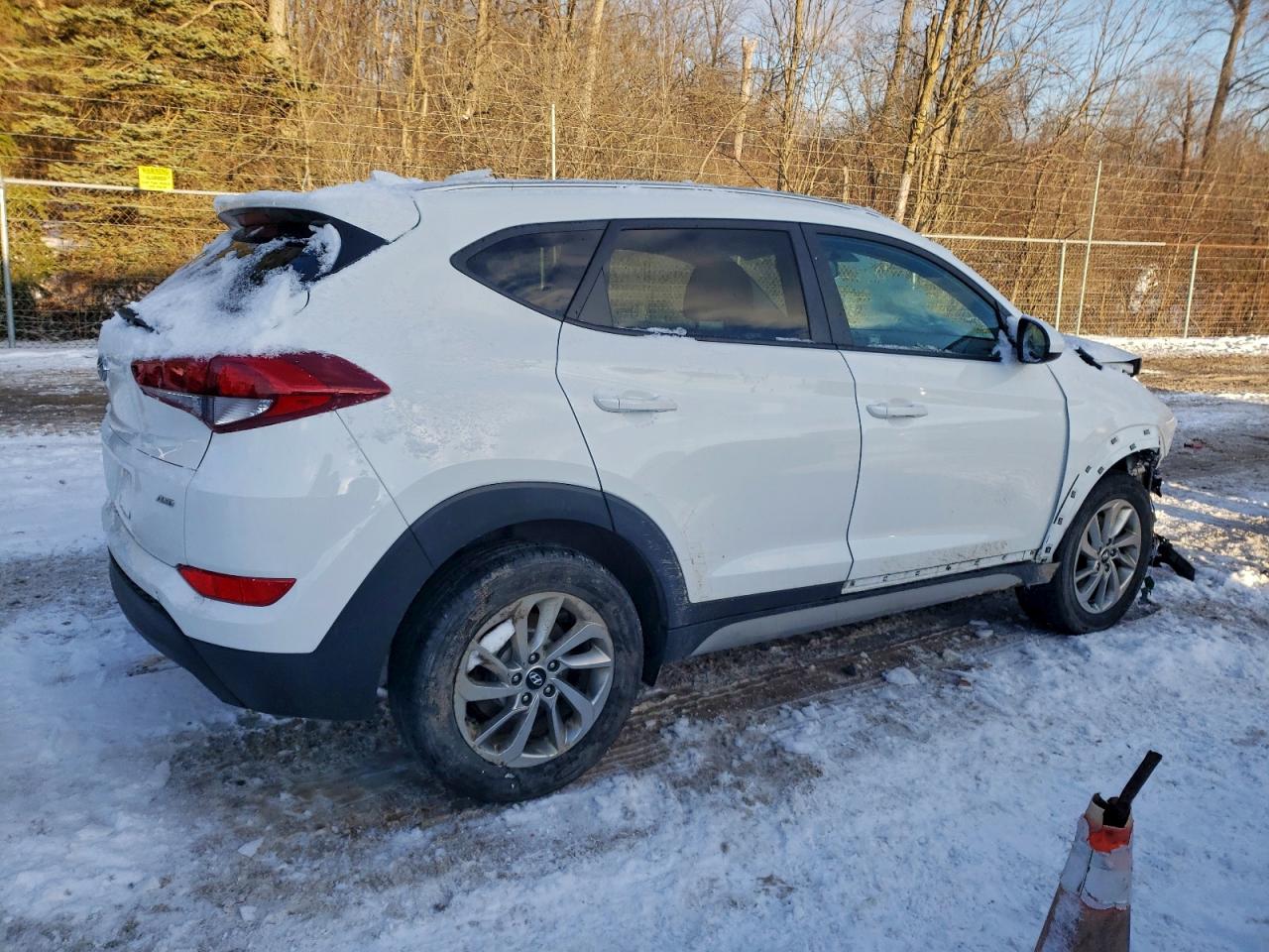2018 HYUNDAI TUCSON SEL photo 3