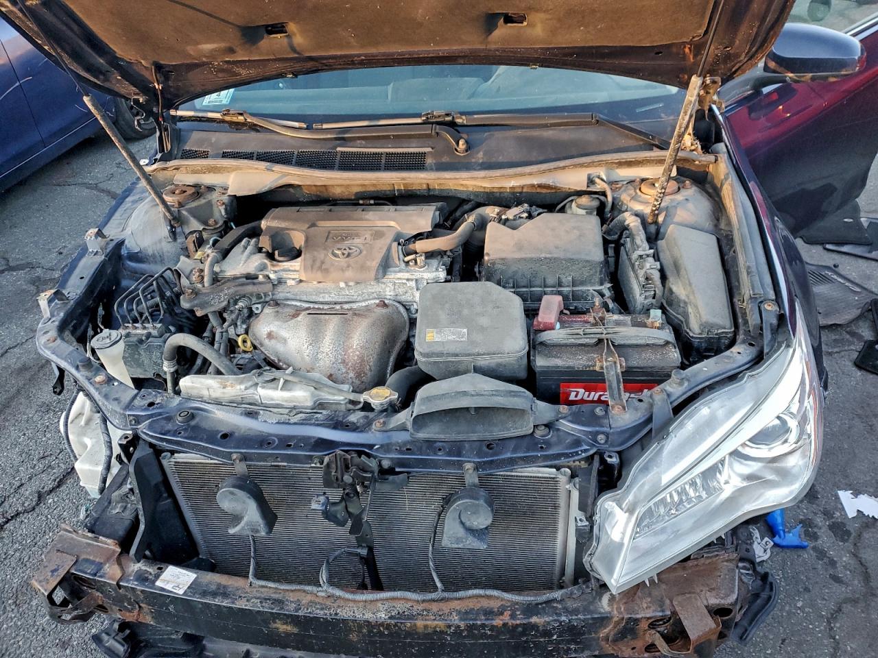 2015 TOYOTA CAMRY LE photo 11