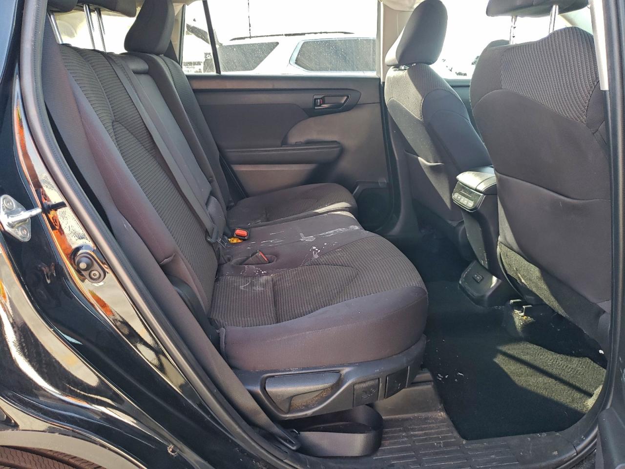 2022 TOYOTA HIGHLANDER L photo 21