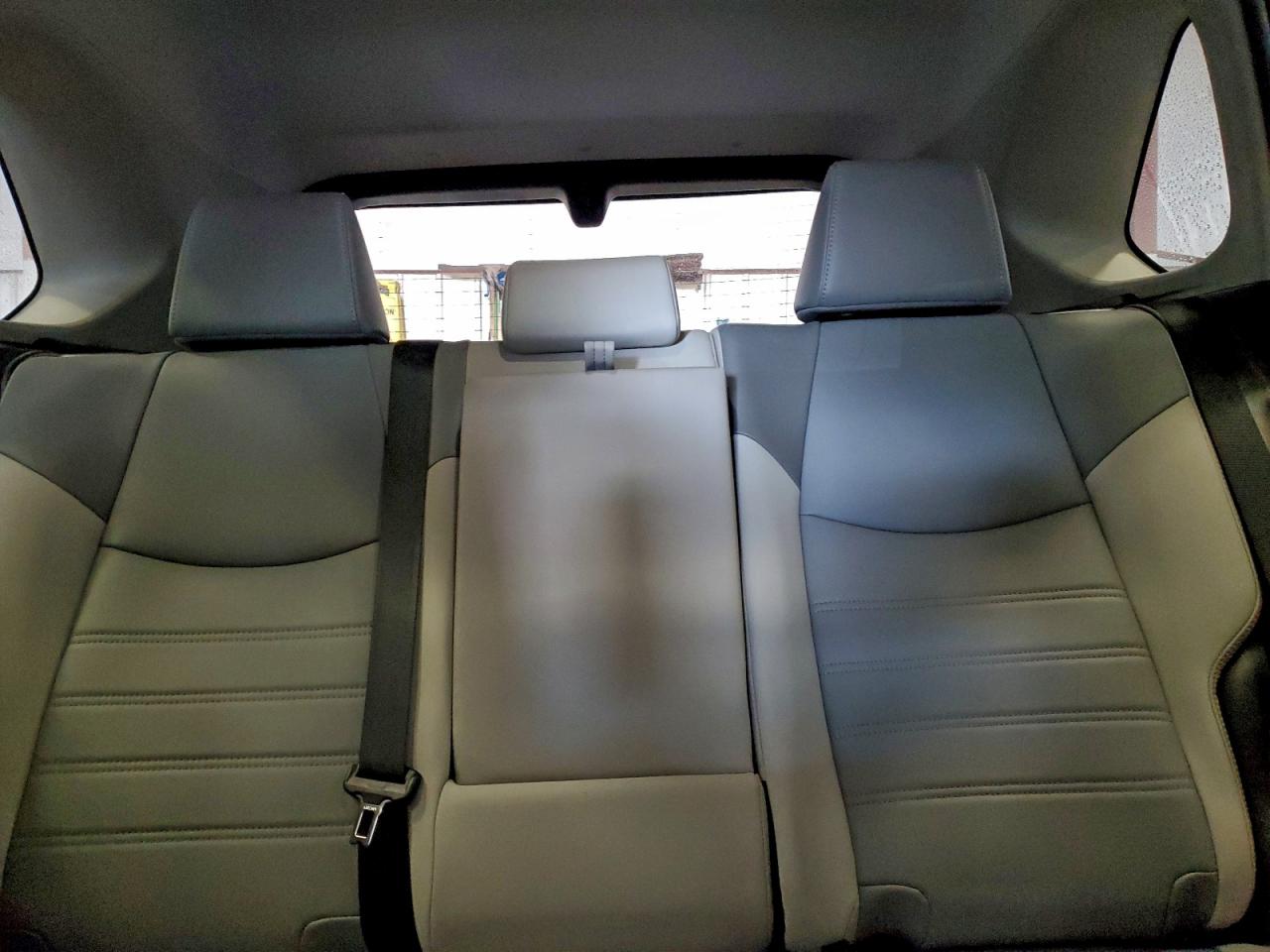 2022 TOYOTA RAV4 XLE PREMIUM photo 10