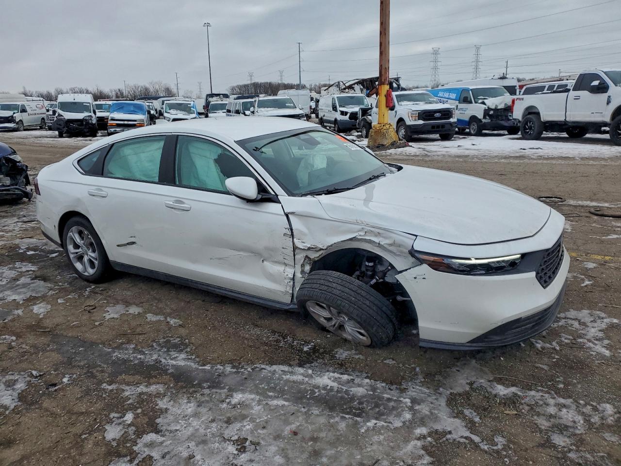 2025 HONDA ACCORD LX photo 4