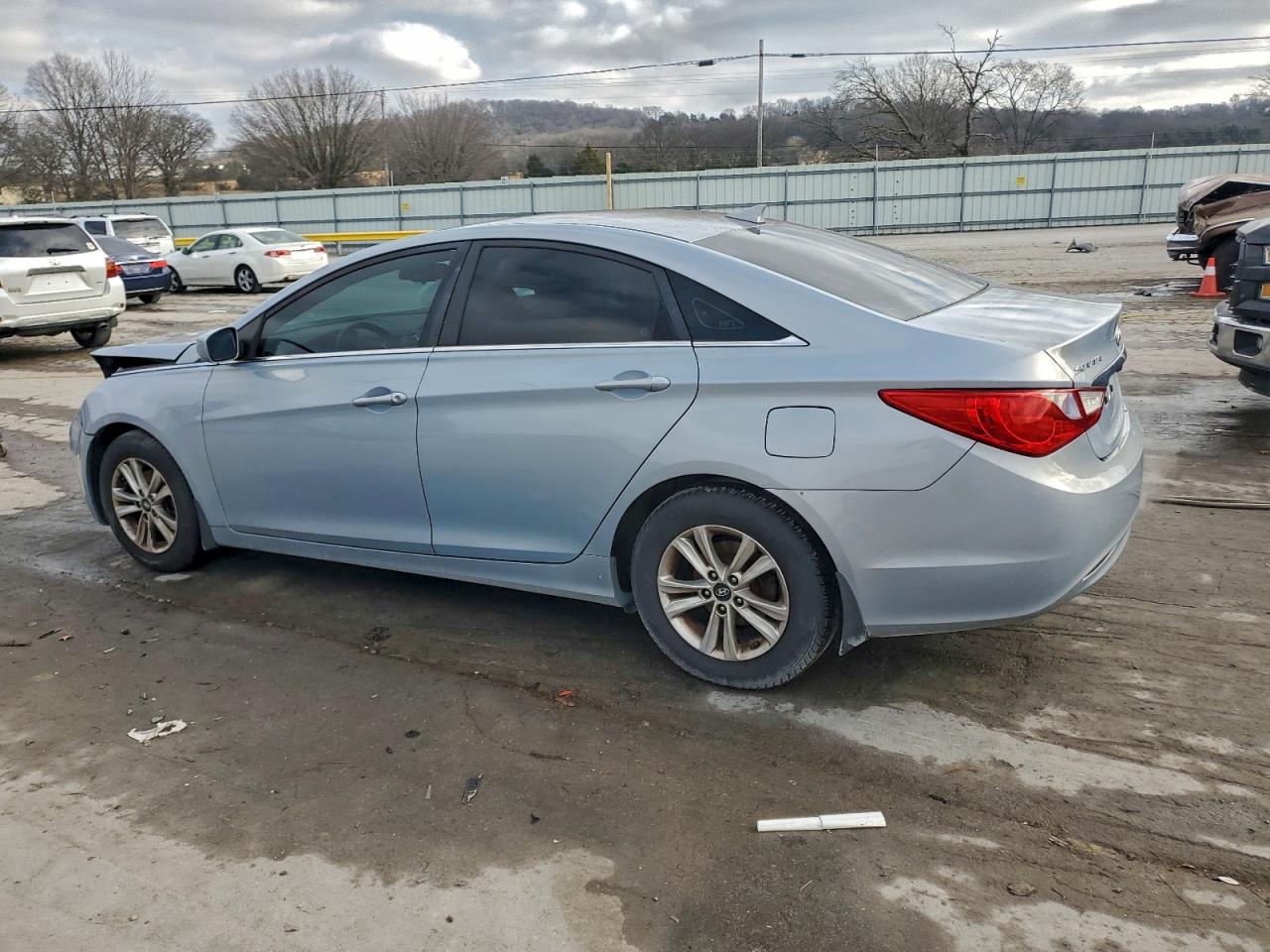 2013 HYUNDAI SONATA GLS photo 2