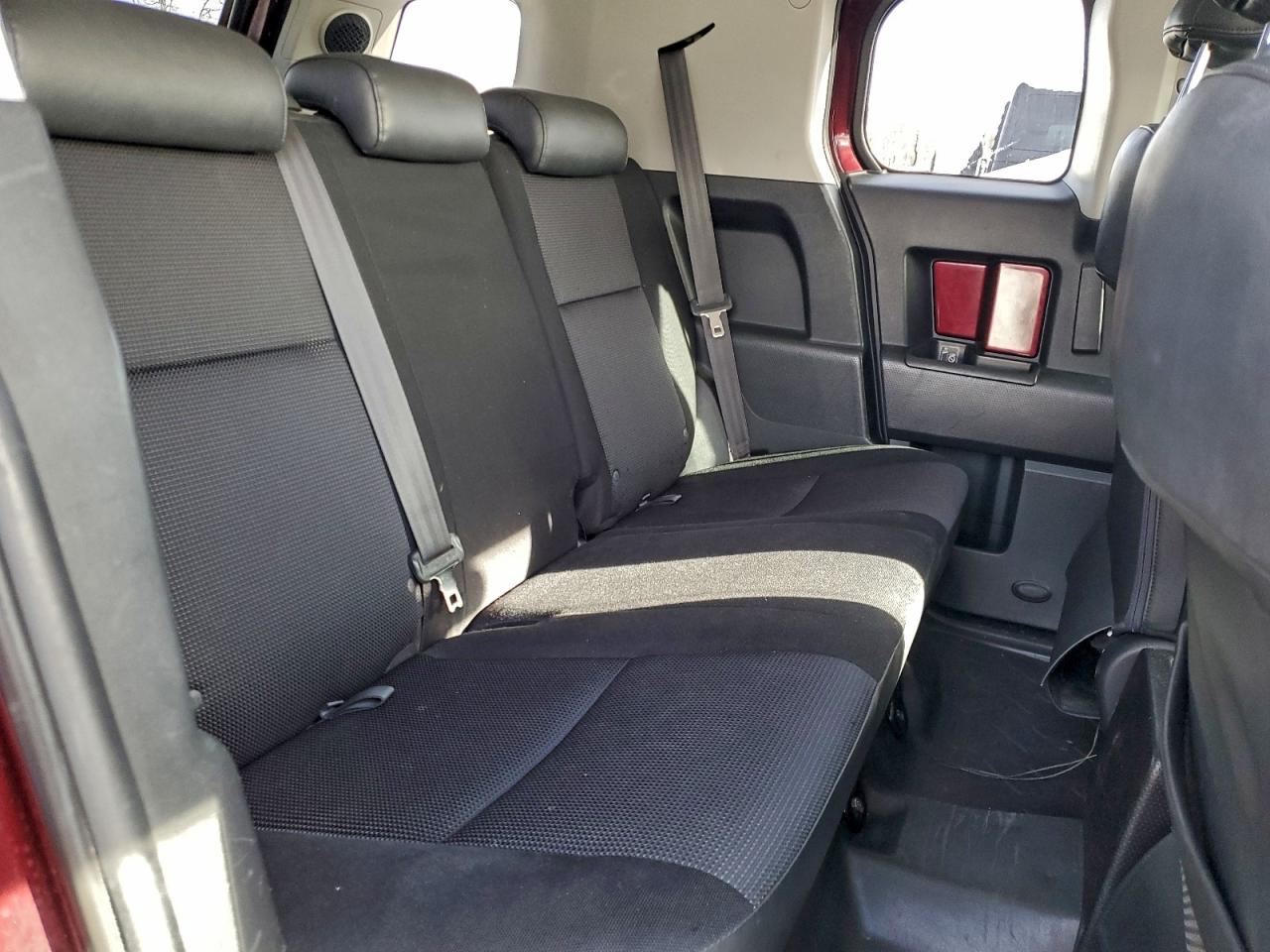 2007 TOYOTA FJ CRUISER photo 11