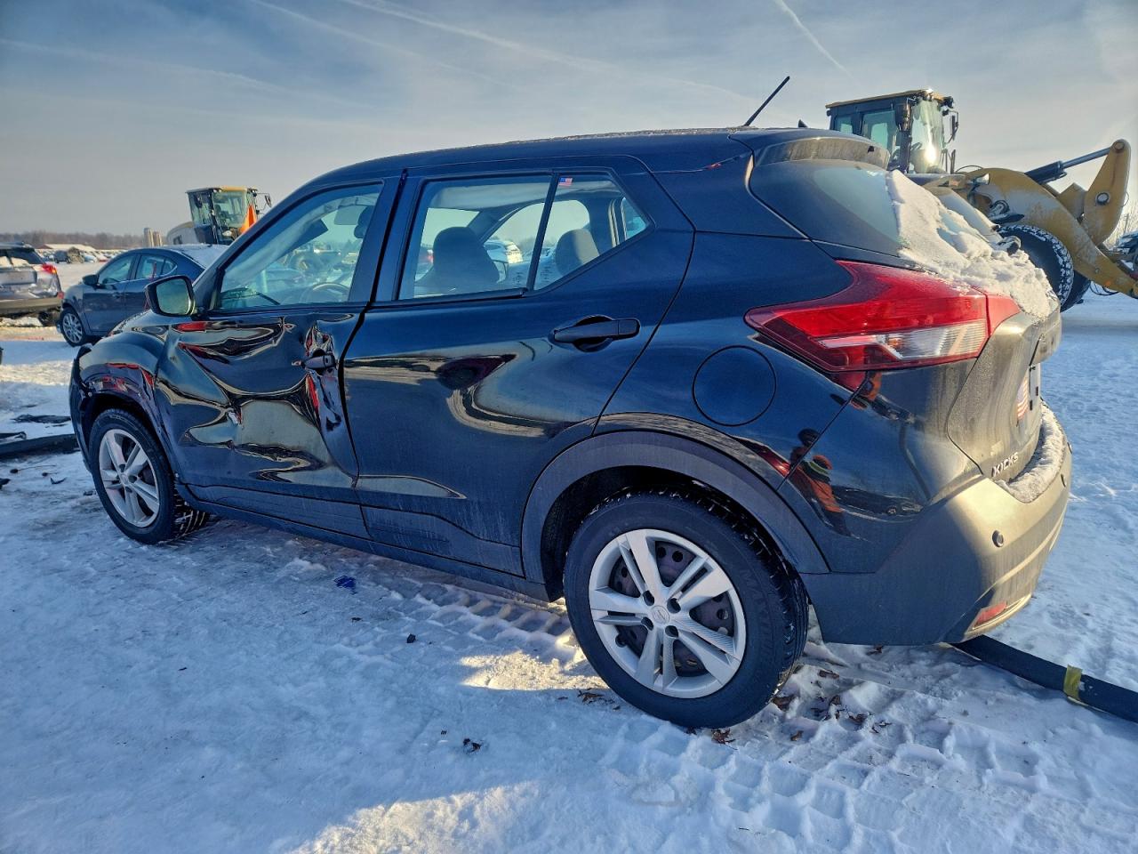 2020 NISSAN KICKS S photo 2