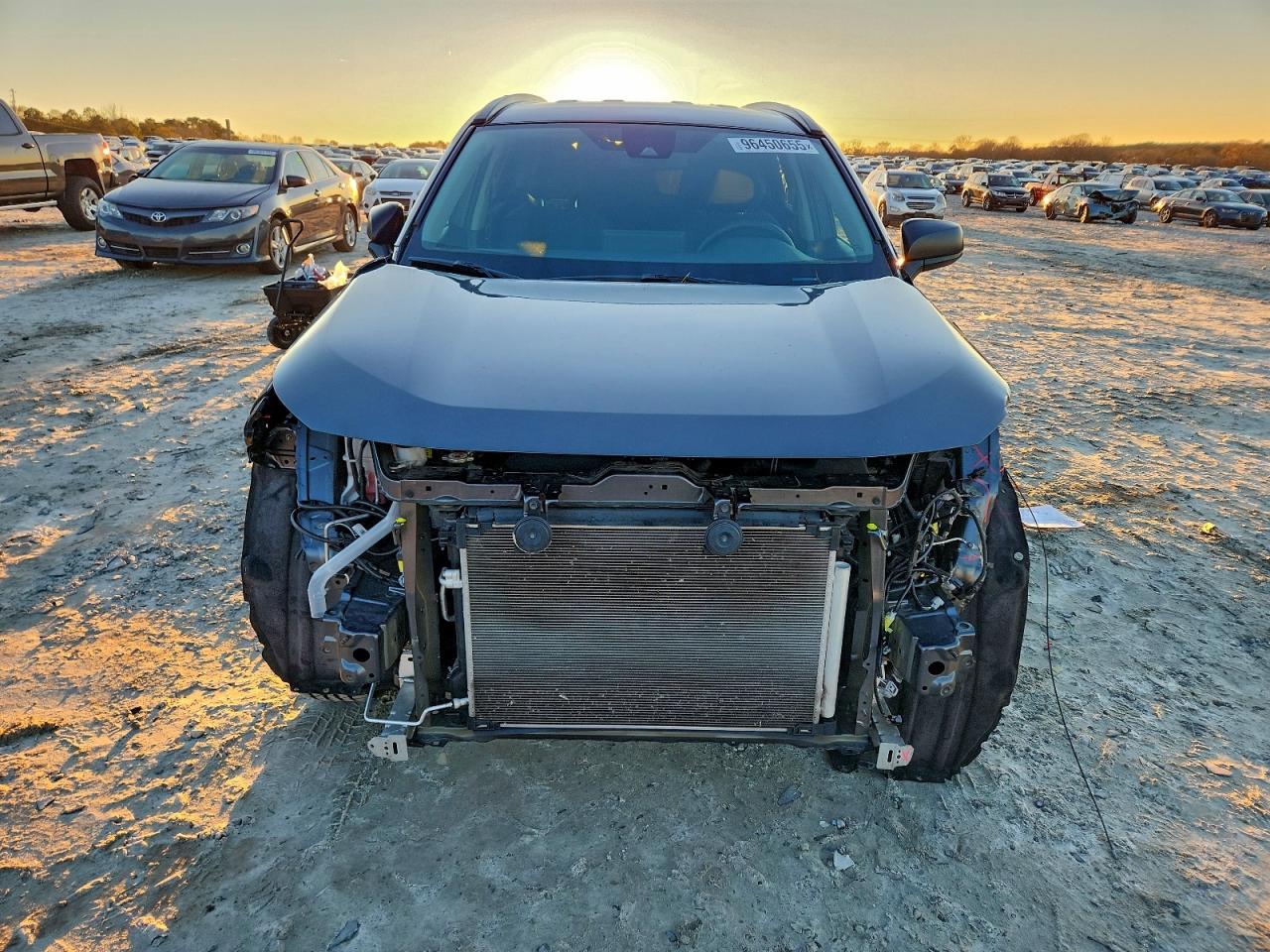 2021 TOYOTA RAV4 LE photo 5