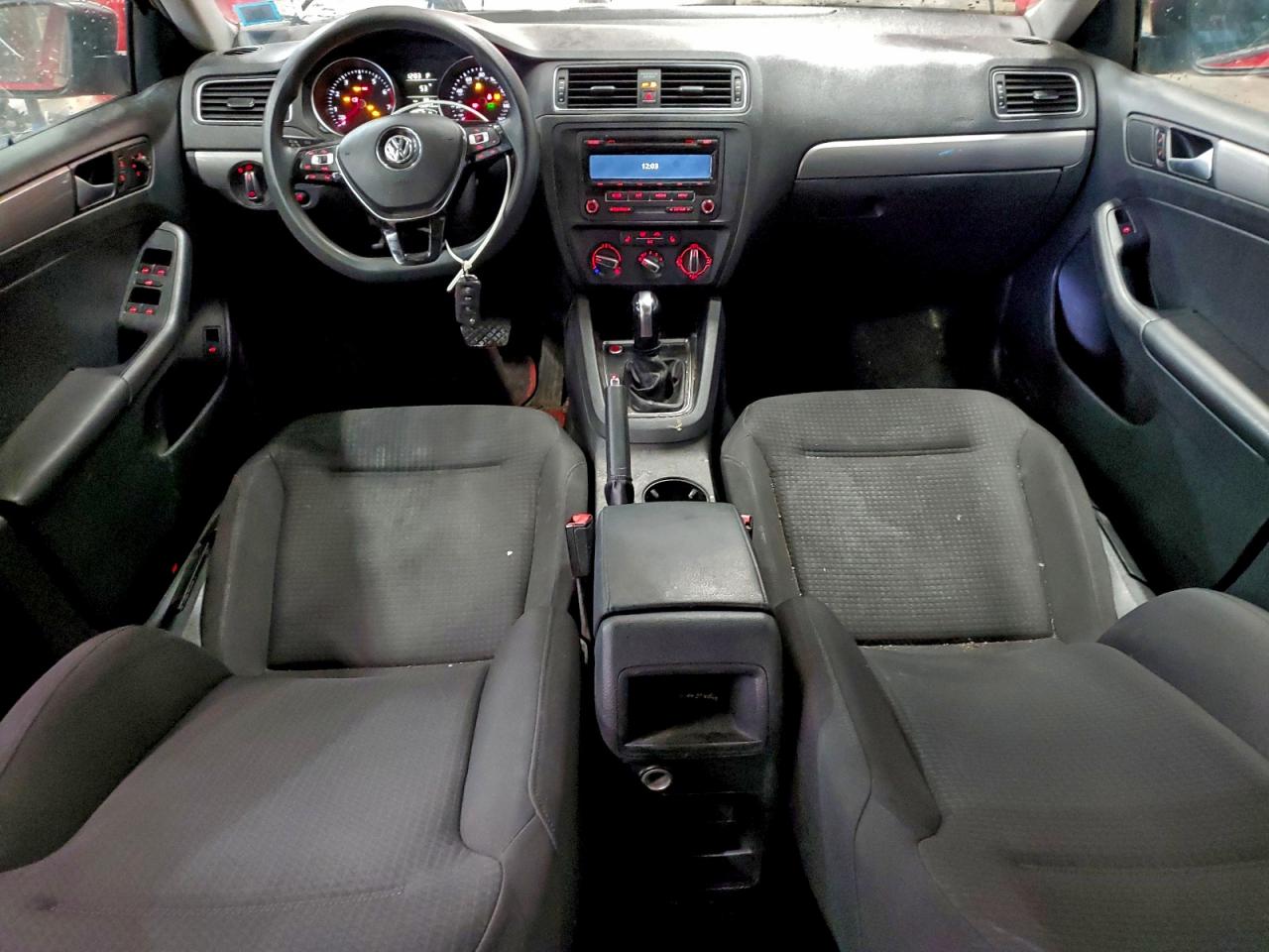 2015 VOLKSWAGEN JETTA SE photo 8