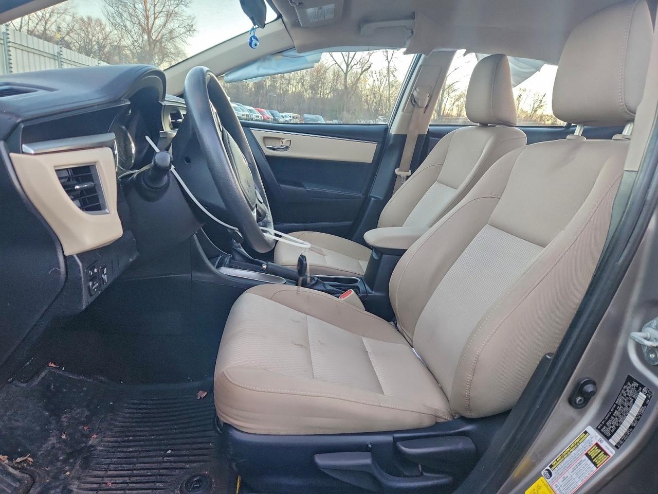 2016 TOYOTA COROLLA L photo 7