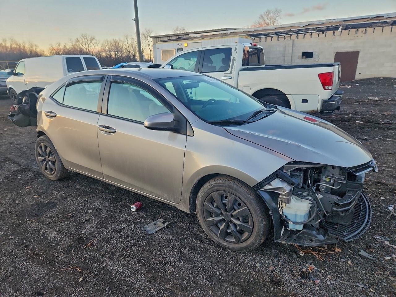 2016 TOYOTA COROLLA L photo 4