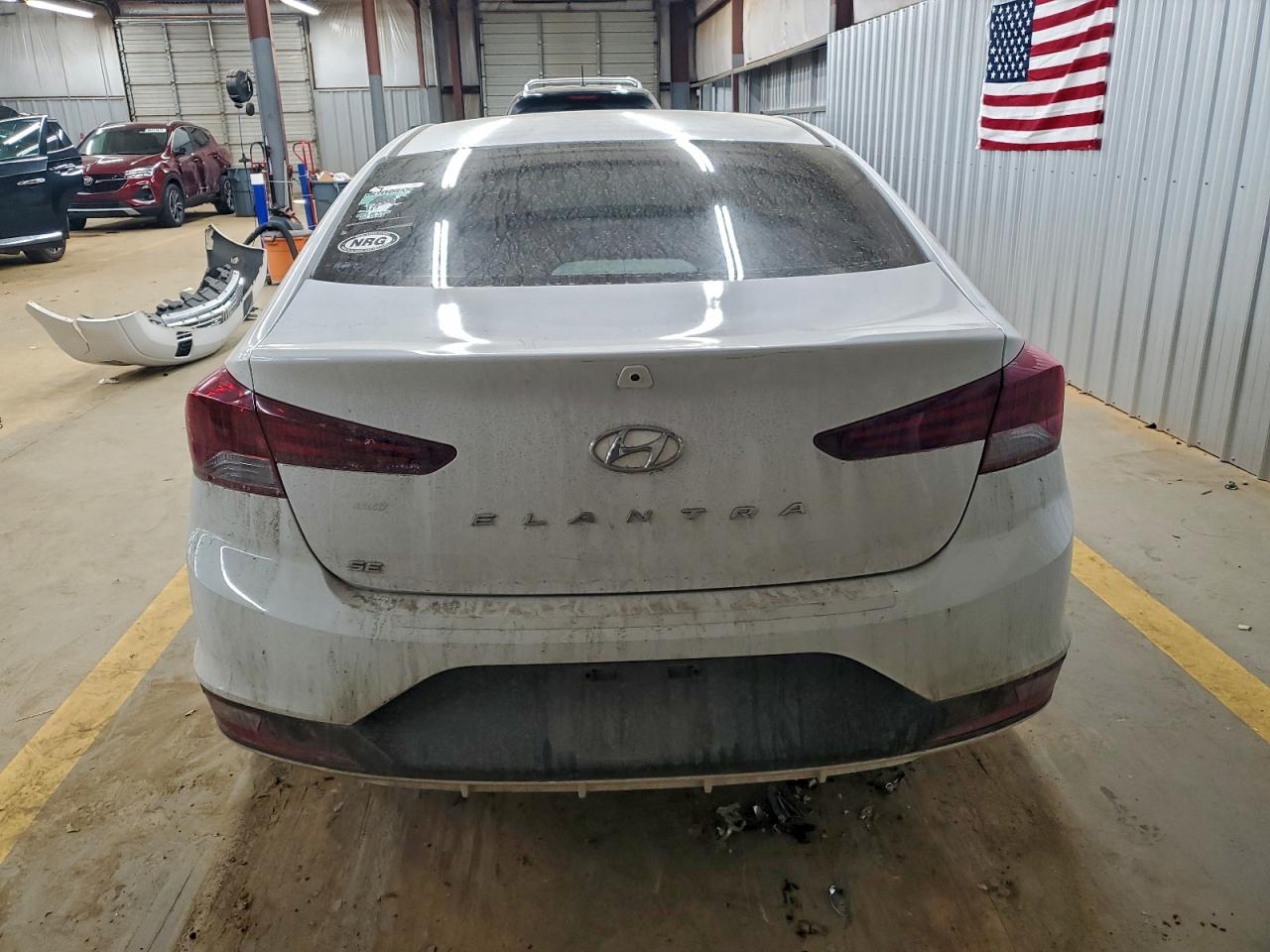 2020 HYUNDAI ELANTRA SE photo 11