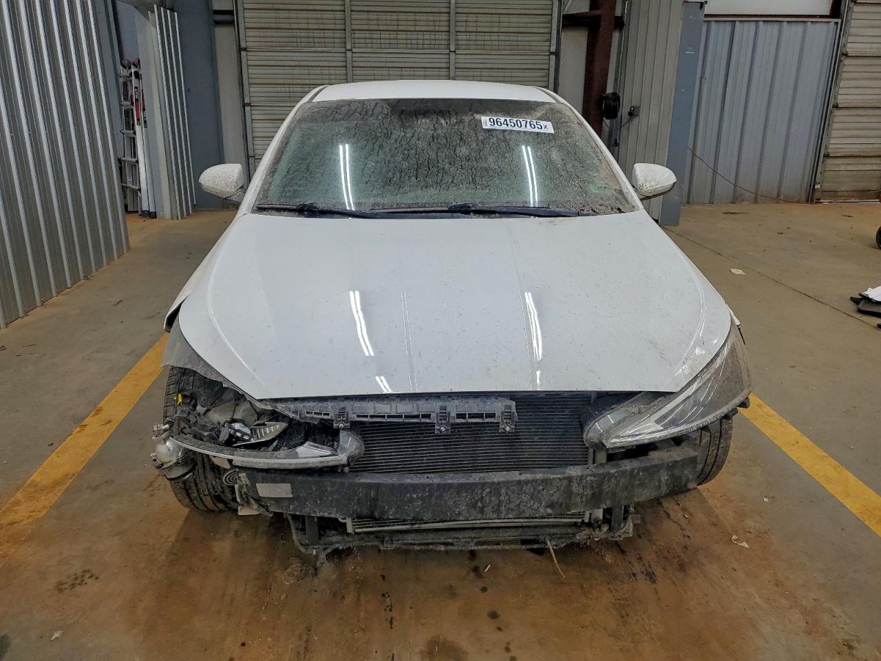 2020 HYUNDAI ELANTRA SE photo 9