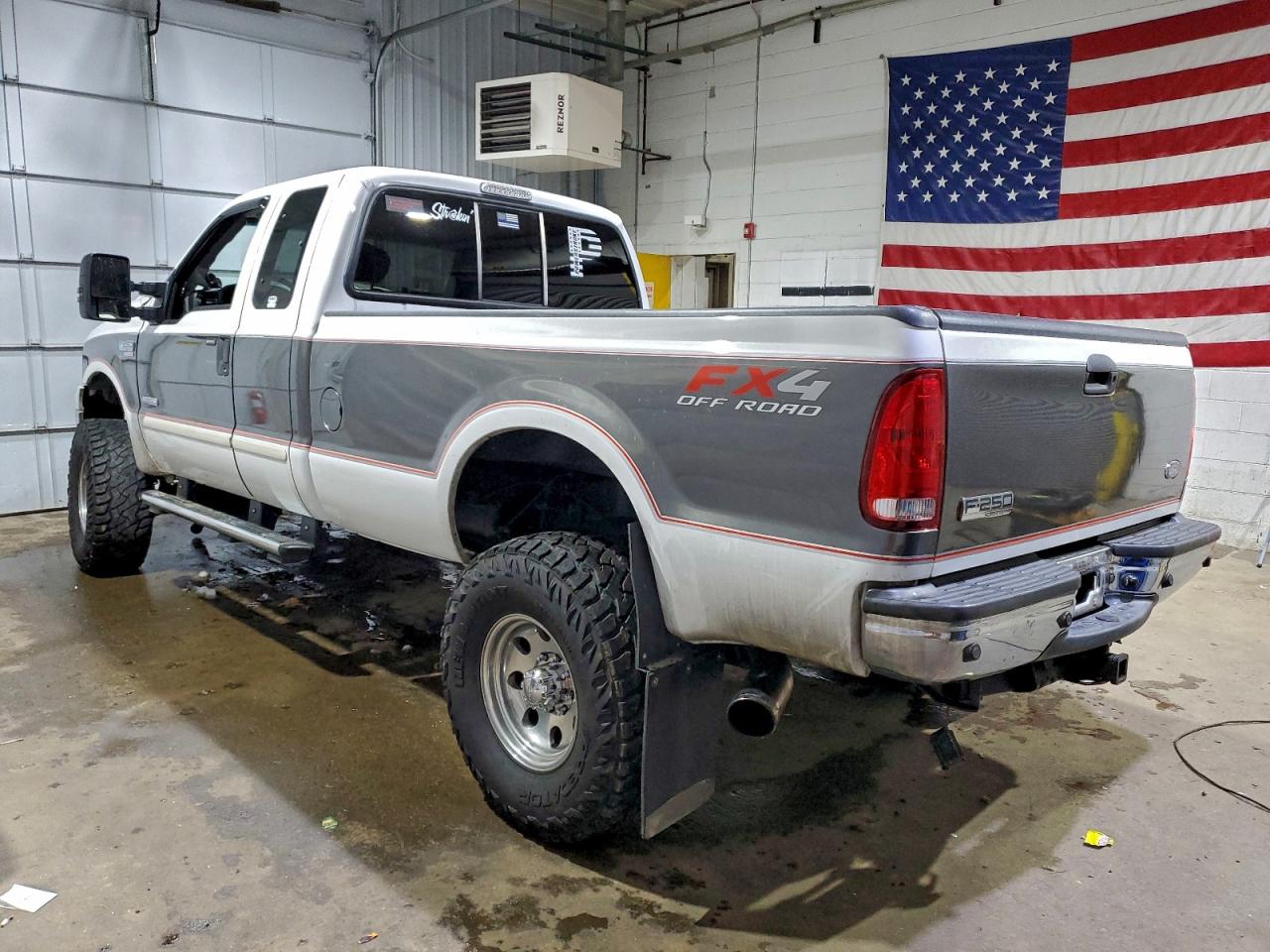 2005 FORD F250 SUPER DUTY photo 2